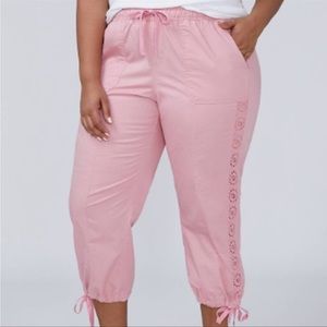 Lane Bryant Pink Pull On Embroidered Crop Capri Pant Size 14 / 16